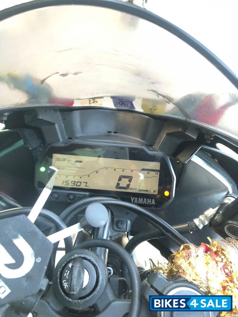 Dark Night Yamaha YZF R15 V3 BS6