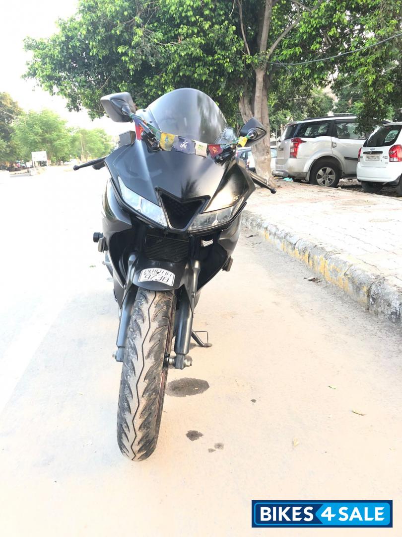 Dark Night Yamaha YZF R15 V3 BS6