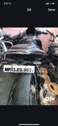 Black Bajaj Pulsar RS 200