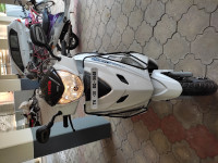 Pearl White Hero Maestro Edge