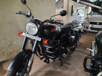 Black Royal Enfield Classic Stealth Black
