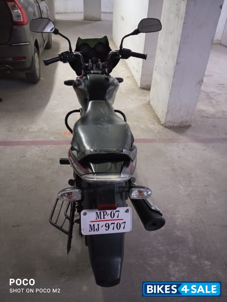 Red Bajaj Discover 100 DTS-Si