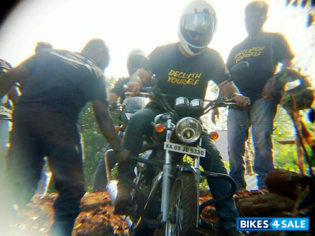 Lighting Royal Enfield Thunderbird 350 Lighting Royal Enfield Thunderbird 350