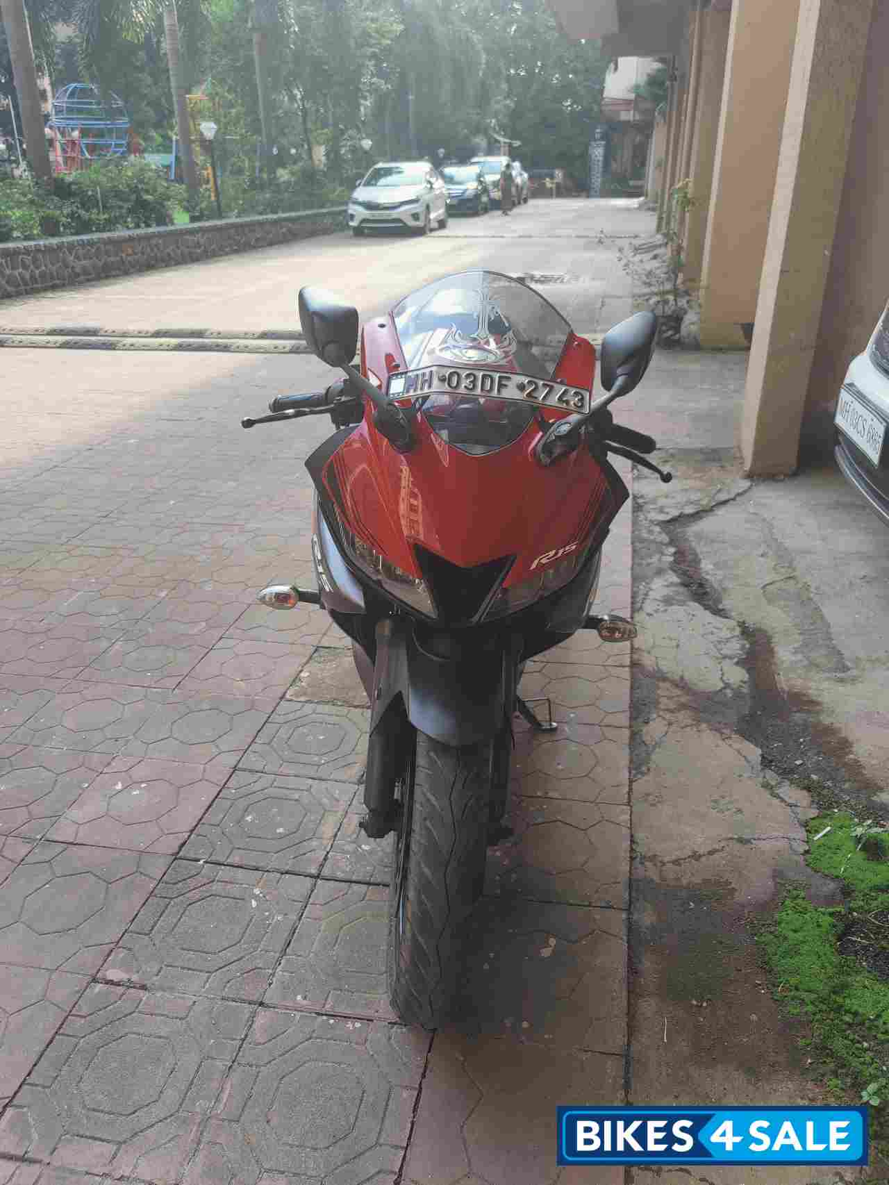 Thunder Grey Yamaha YZF R15 V3