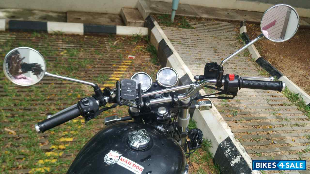 Black Royal Enfield Interceptor 650 Twin Black Royal Enfield Interceptor 650 Twin