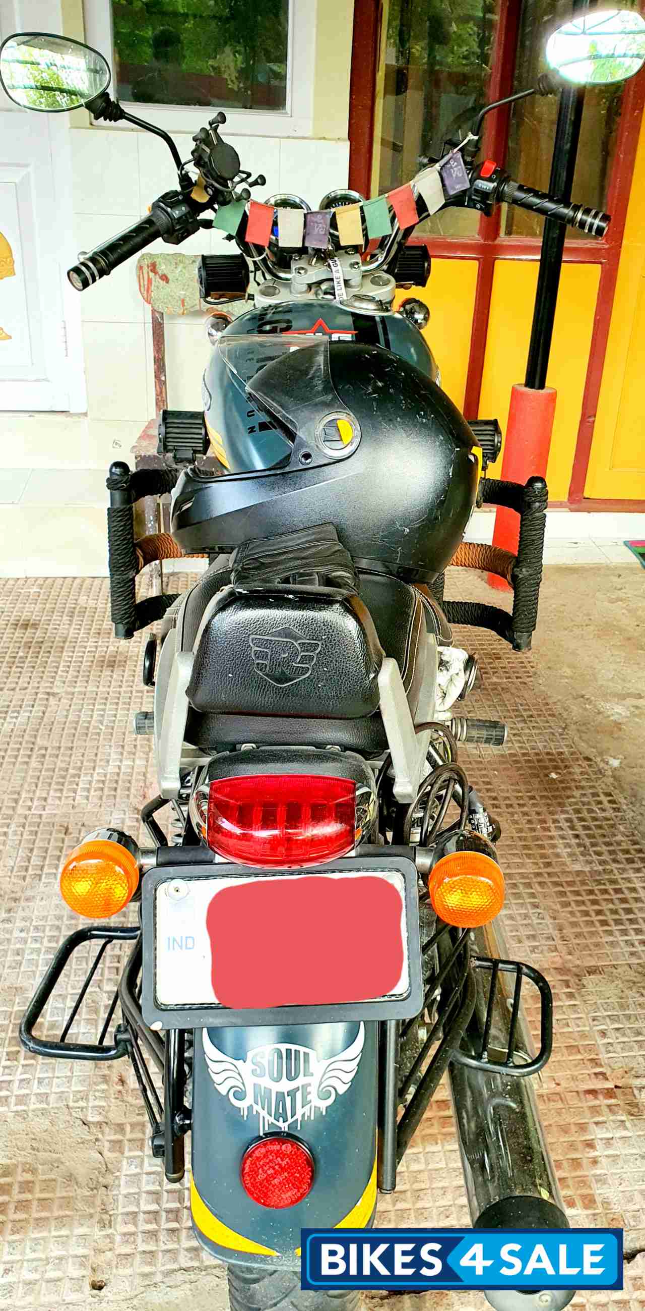 Asphalt Royal Enfield Thunderbird 350