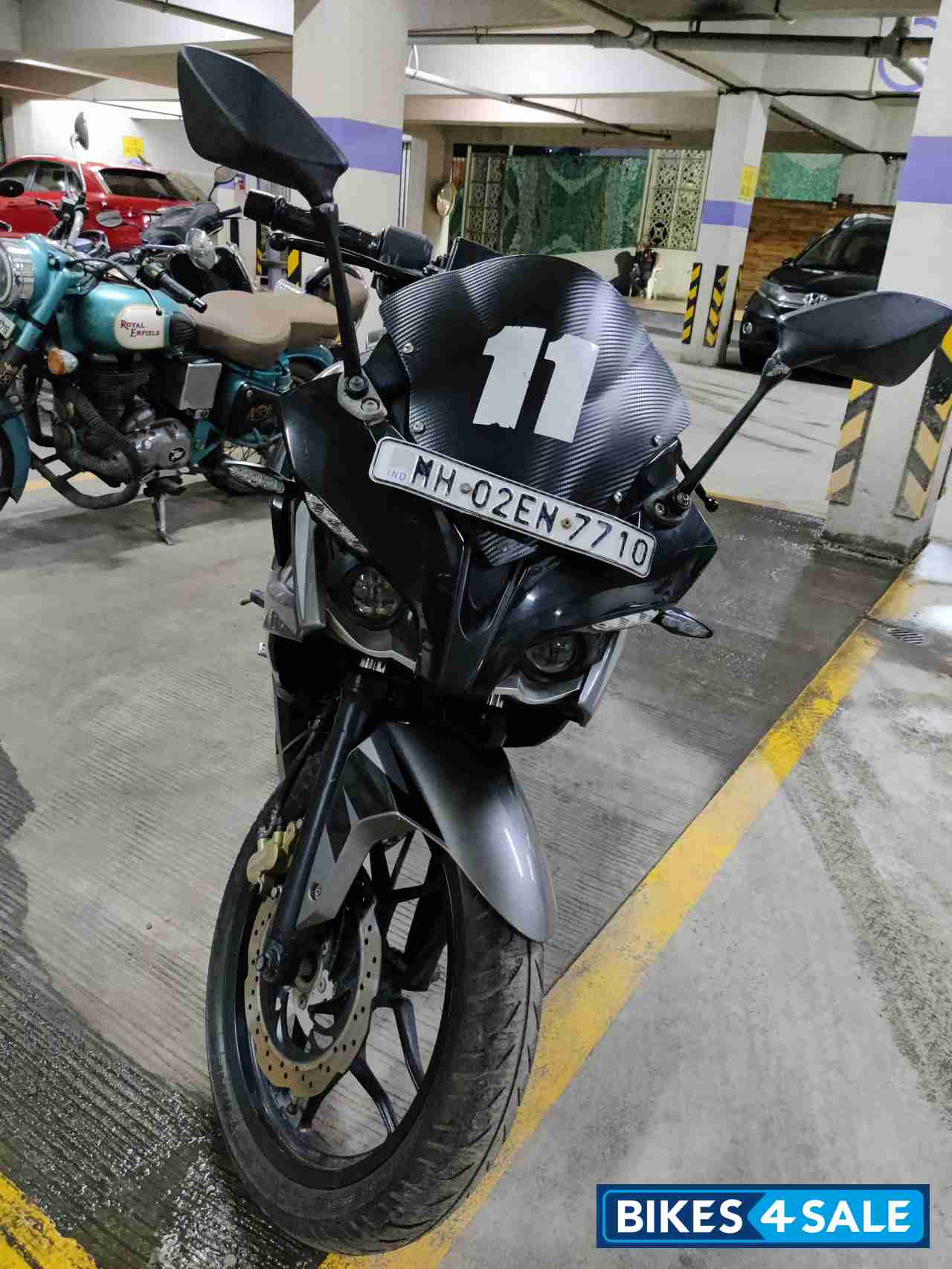 Bajaj Pulsar RS 200