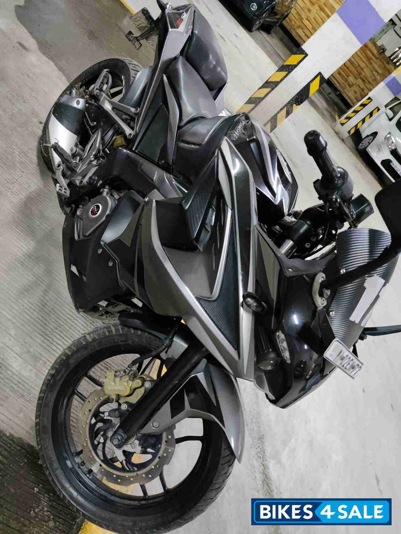 Bajaj Pulsar RS 200