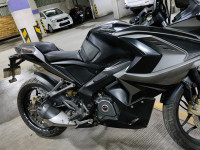 Bajaj Pulsar RS 200