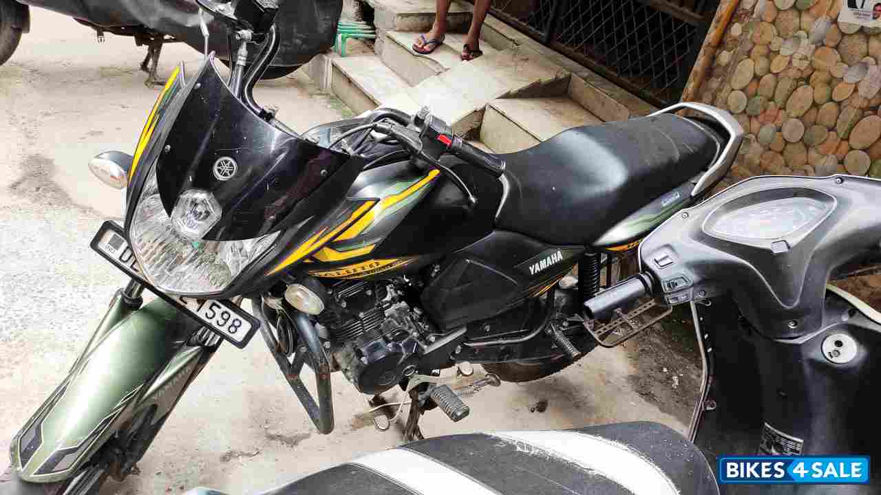 Mat Green Yamaha Saluto 125 Mat Green Yamaha Saluto 125