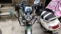 Mat Green Yamaha Saluto 125