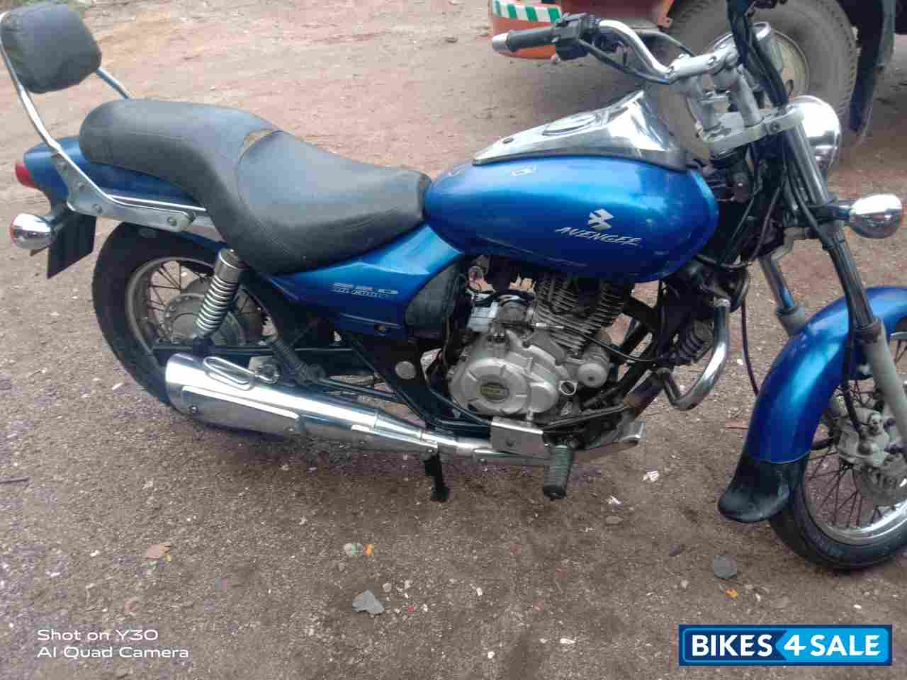 Bajaj Avenger 220 DTS-i
