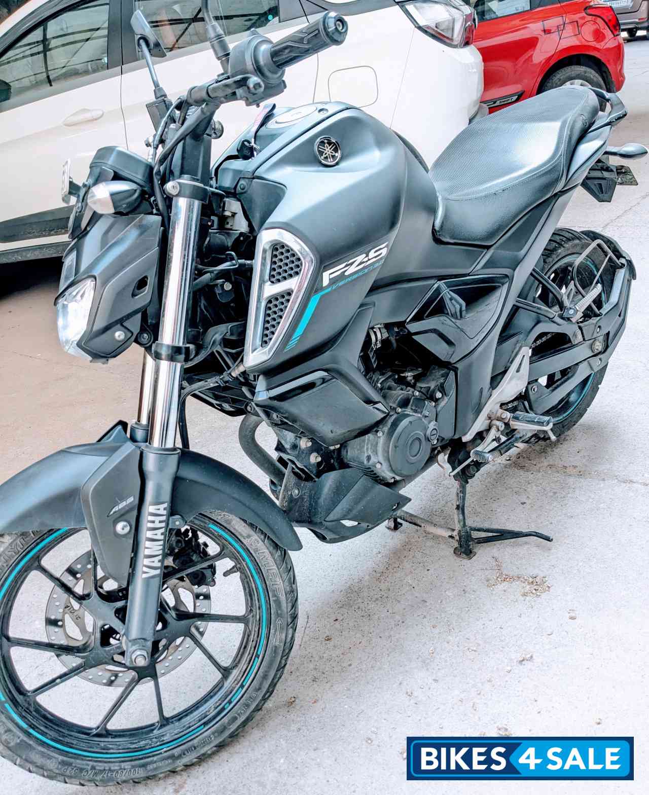 Mat Black Yamaha FZ-S FI V3