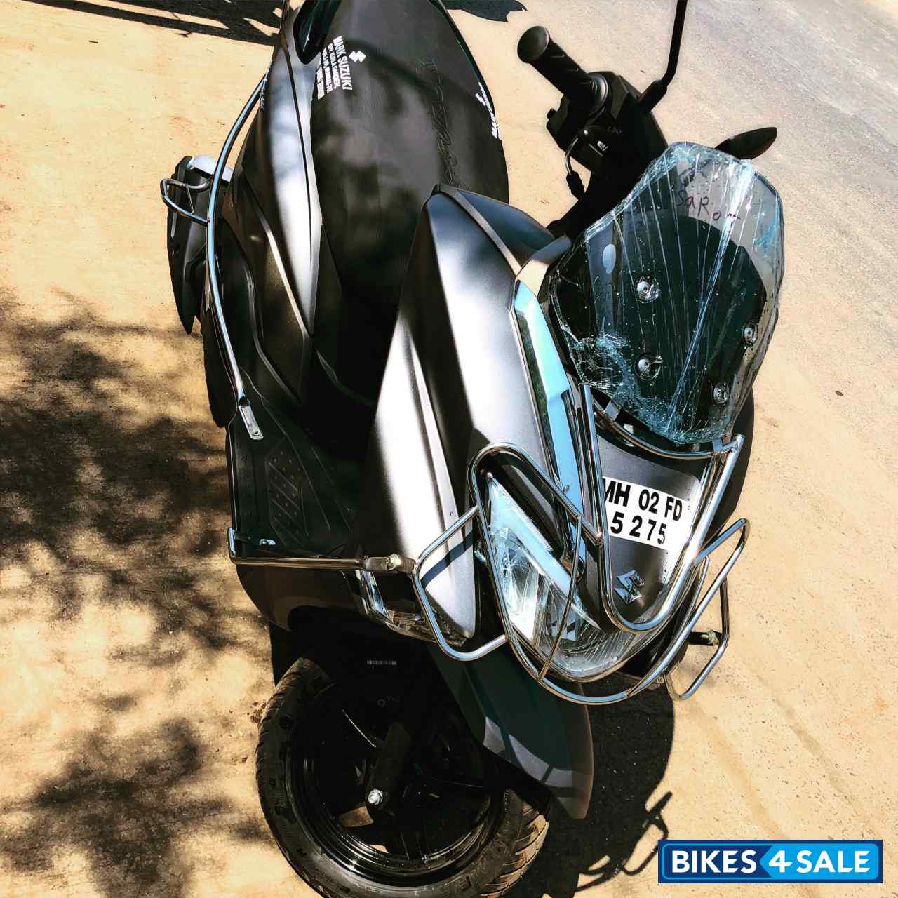 Grey Suzuki Burgman Street