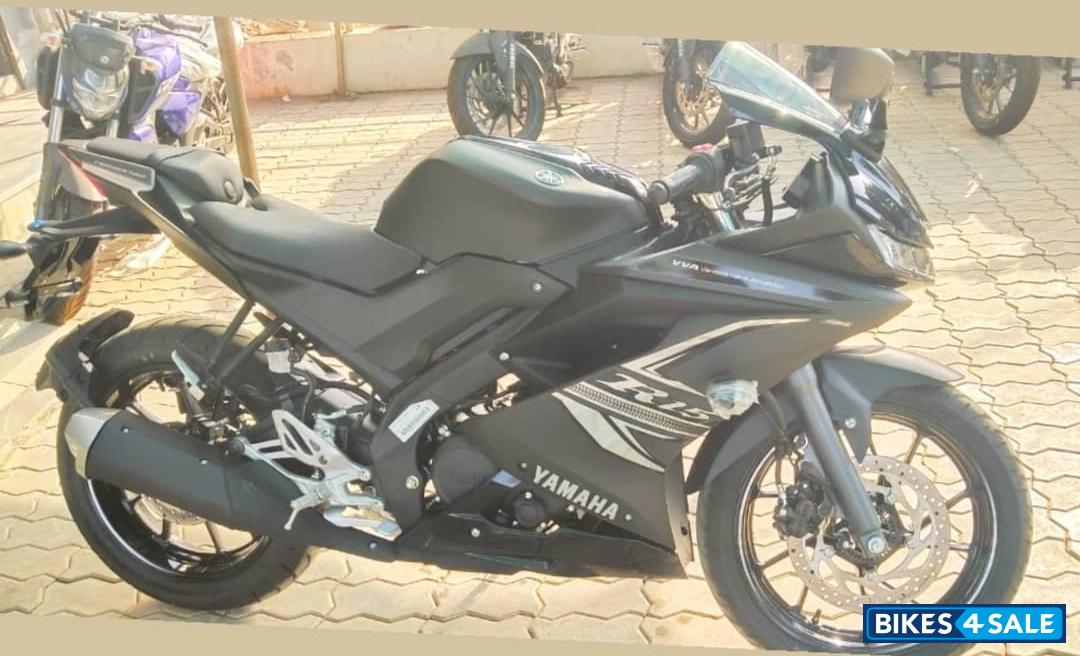 Black Mat 2 Yamaha YZF R15 V3