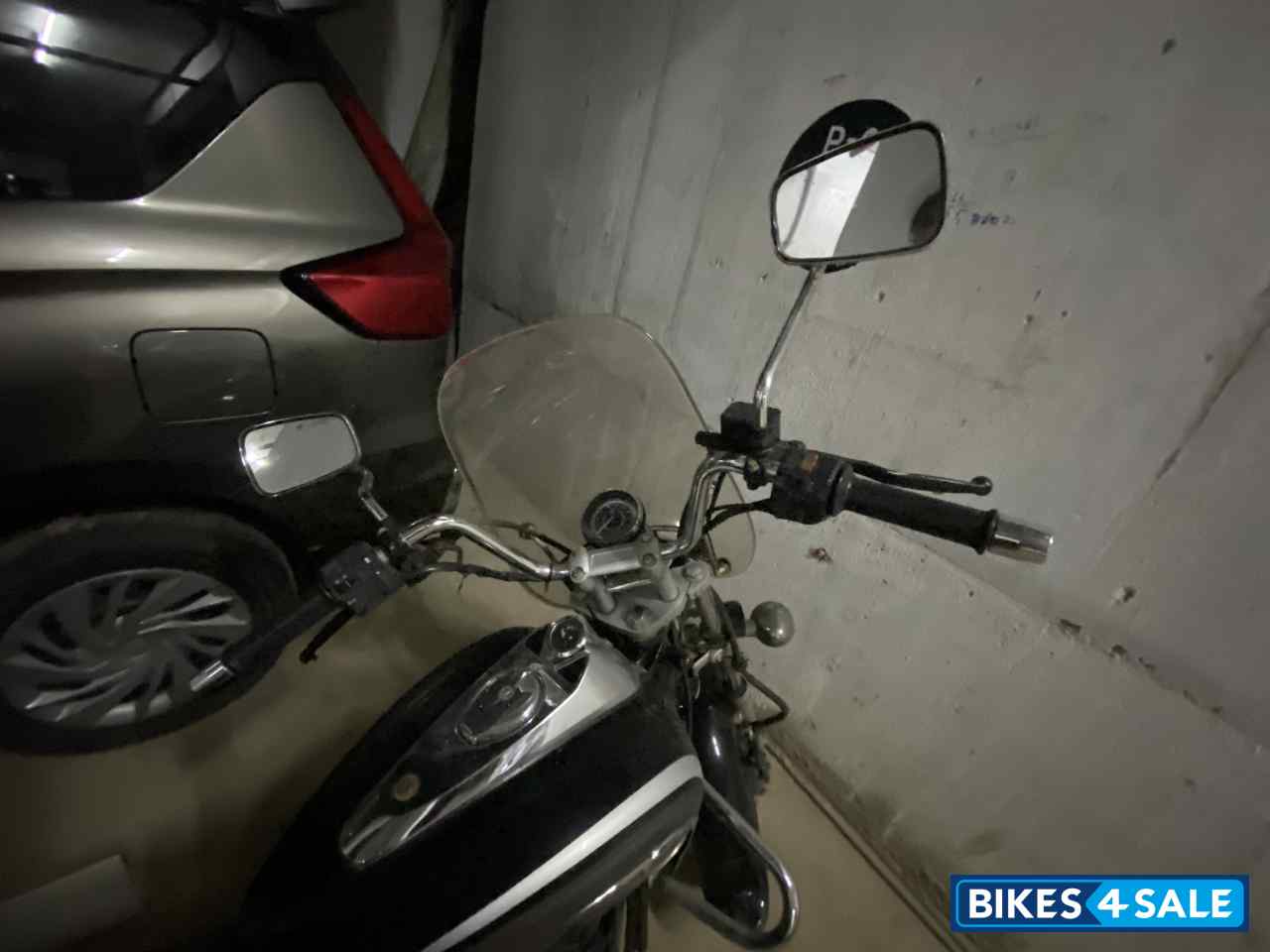 Bajaj Avenger Cruise 220