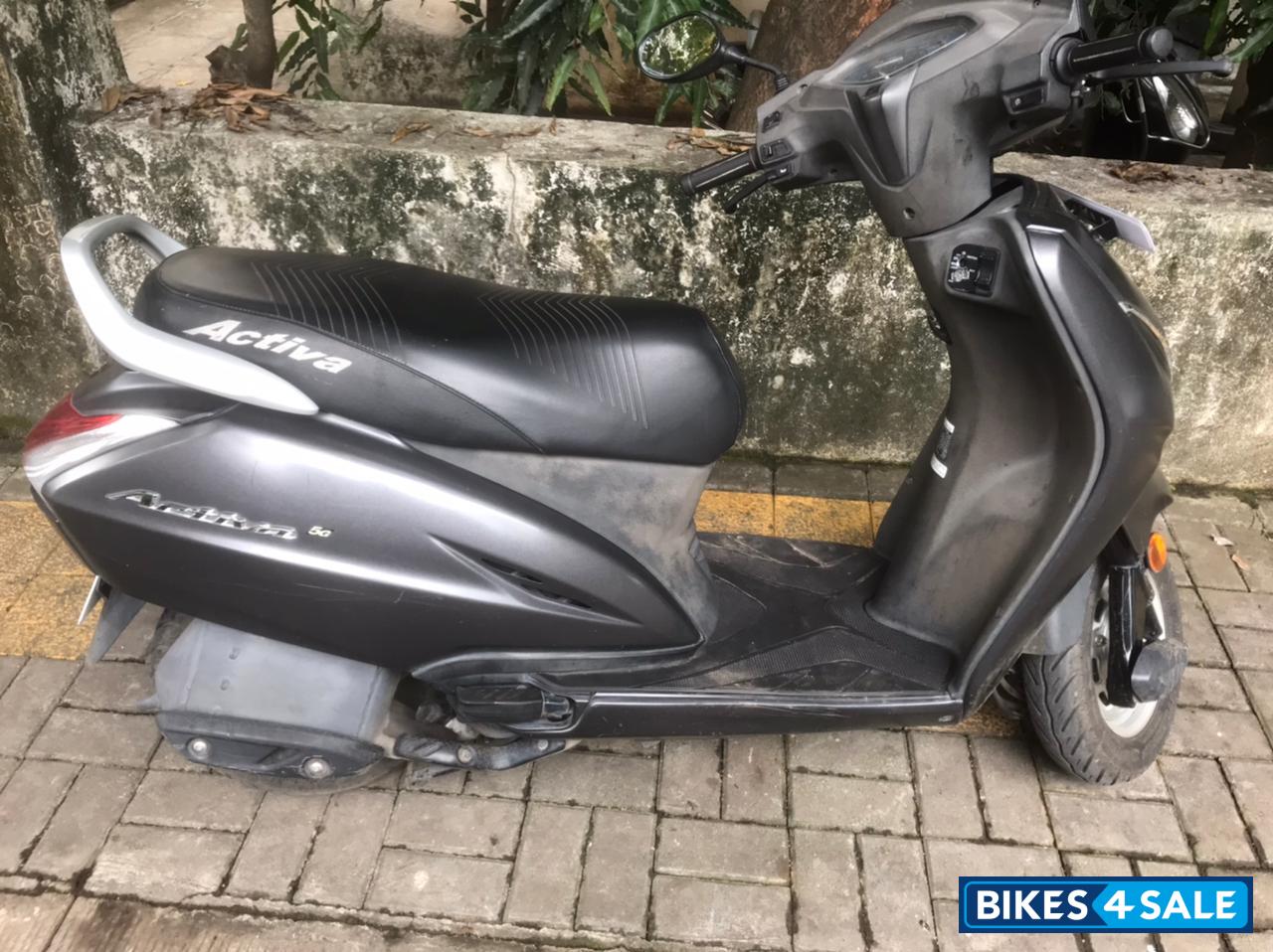 Black Honda Activa 5G