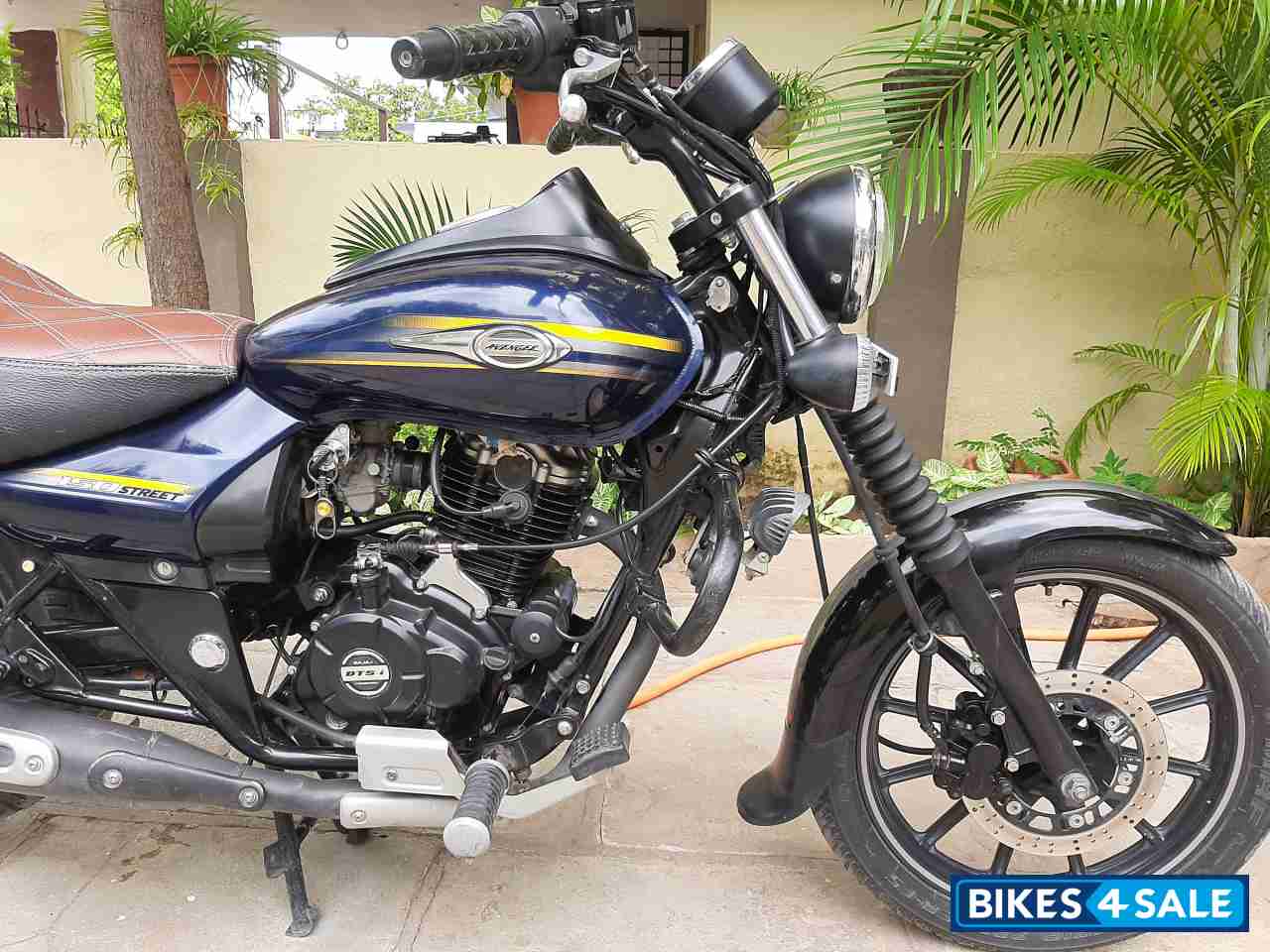 Bajaj Avenger Street 150