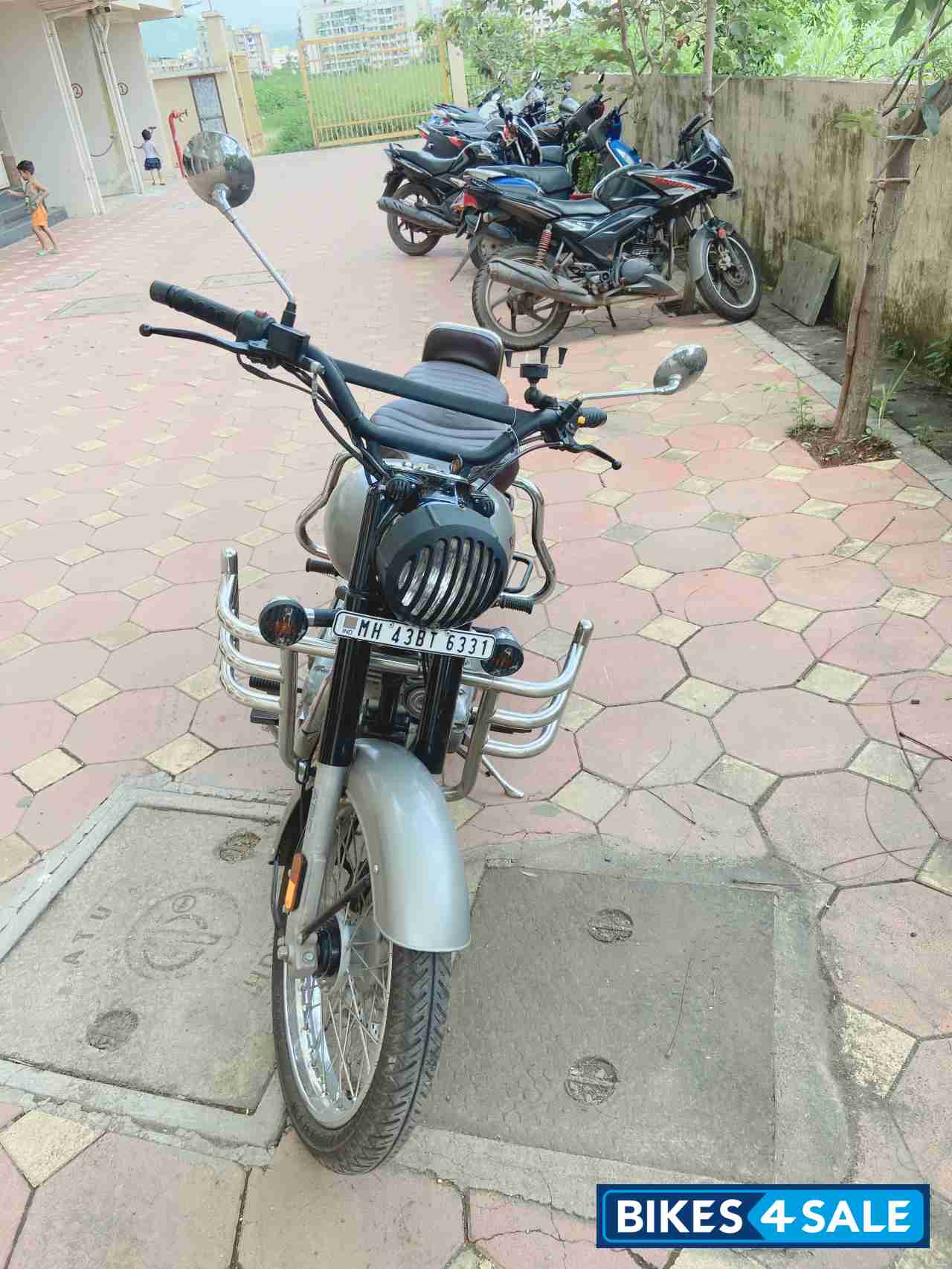 Gun Metal Grey Royal Enfield Classic Gunmetal Grey Gun Metal Grey Royal Enfield Classic Gunmetal Grey