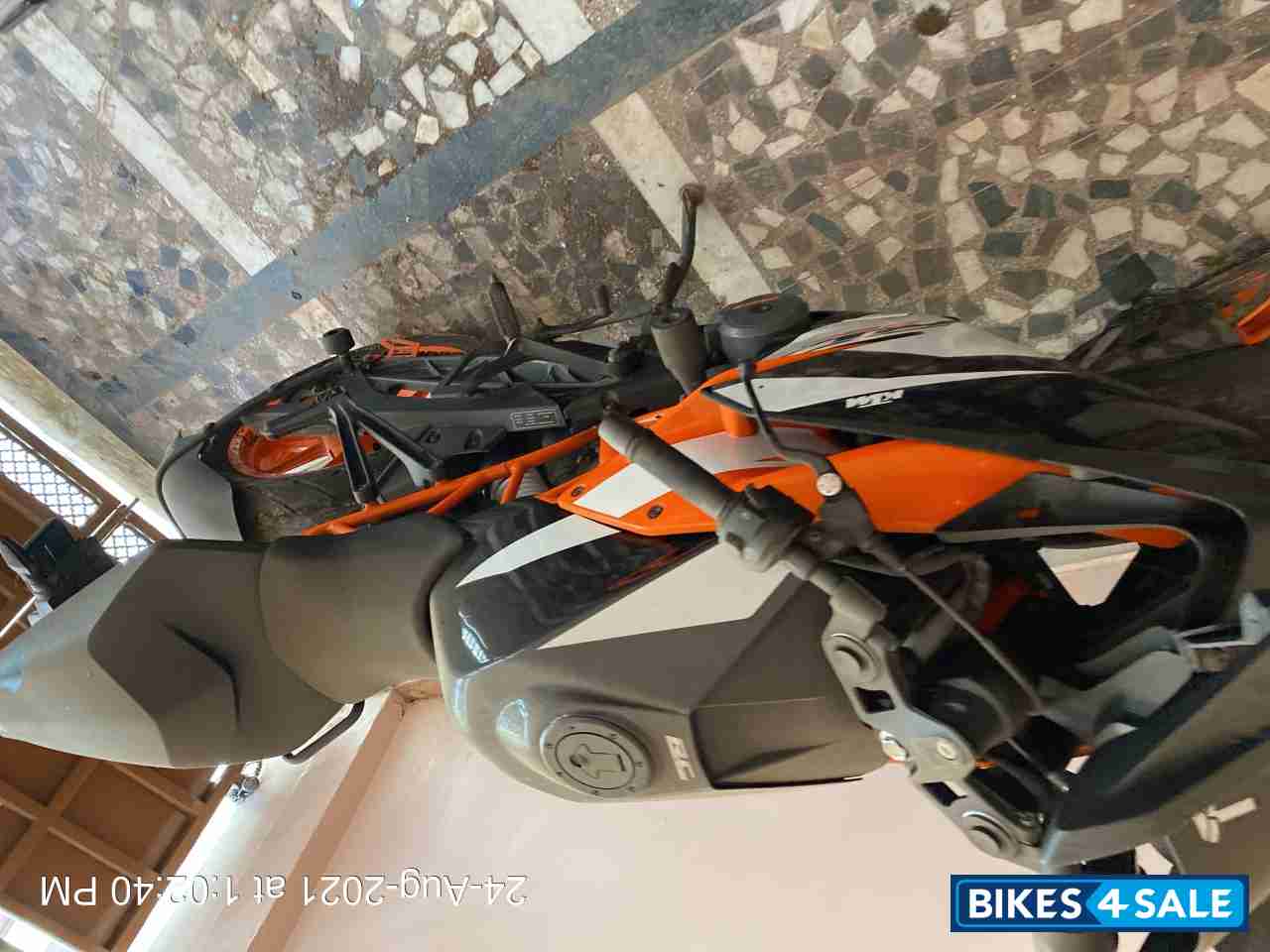 Black And Red KTM RC 390