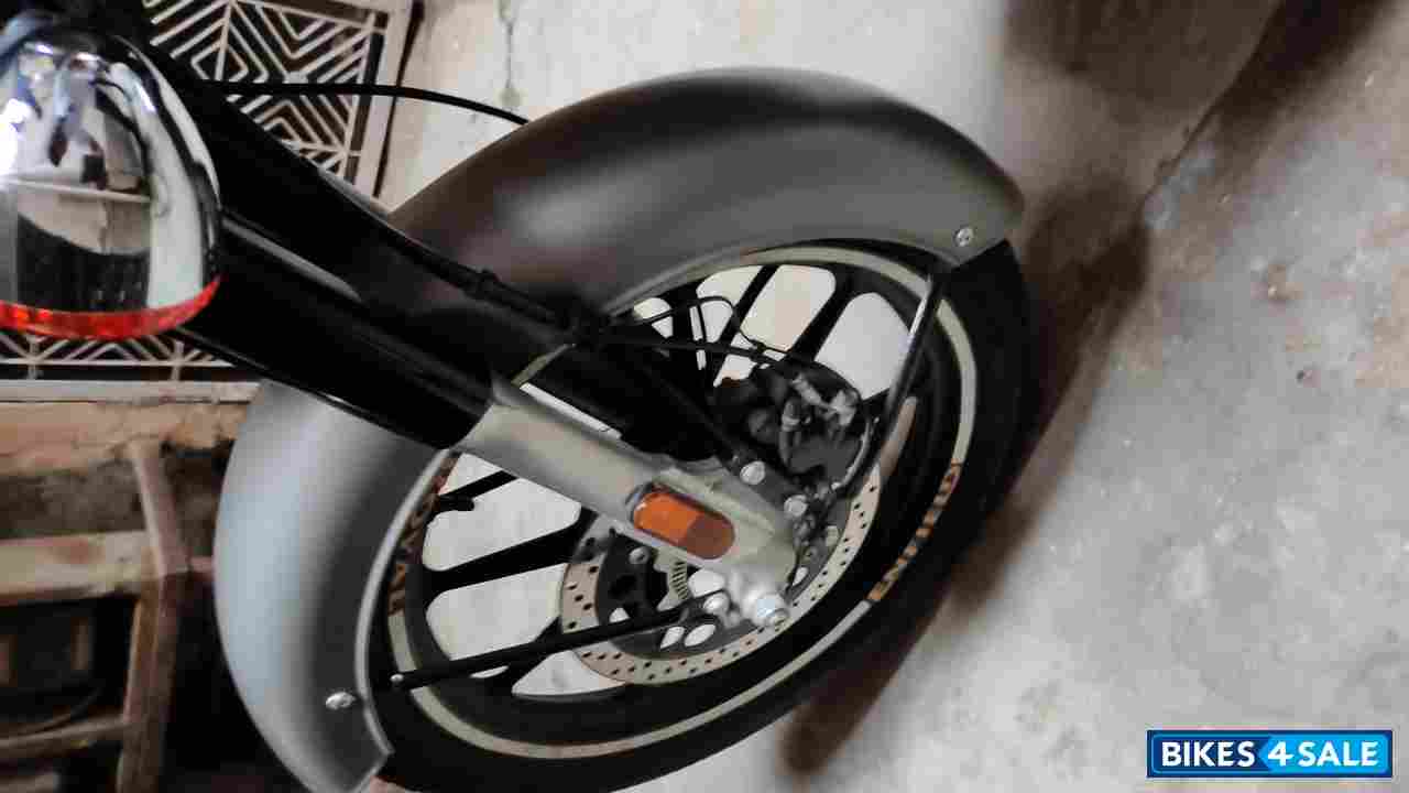 Royal Enfield Classic 350 Dual Channel BS6