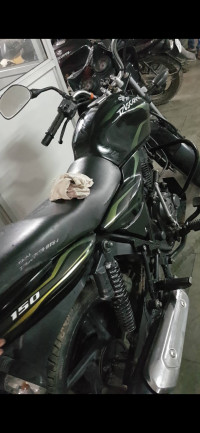 Black And Dark Bottle Green Bajaj Discover DTSi 150