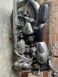 Gunmetal Grey Royal Enfield Classic Gunmetal Grey