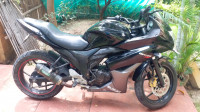 Black Suzuki Gixxer SF