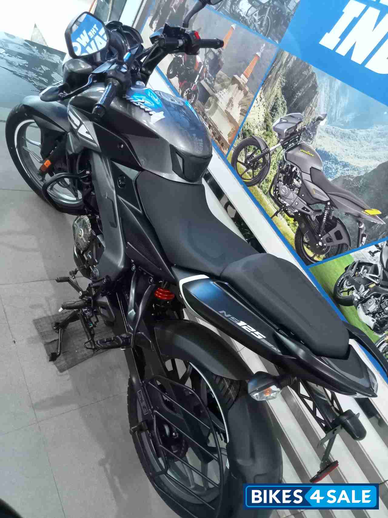 Bajaj Pulsar NS 125