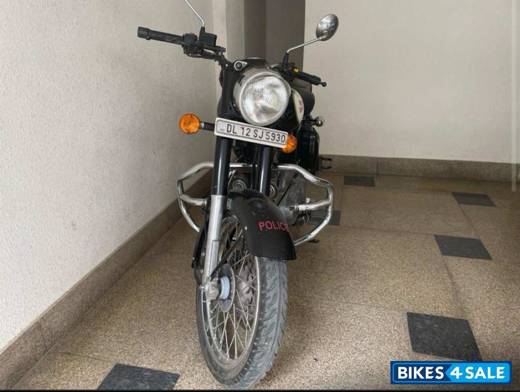 Black Royal Enfield Classic 350 Black Royal Enfield Classic 350