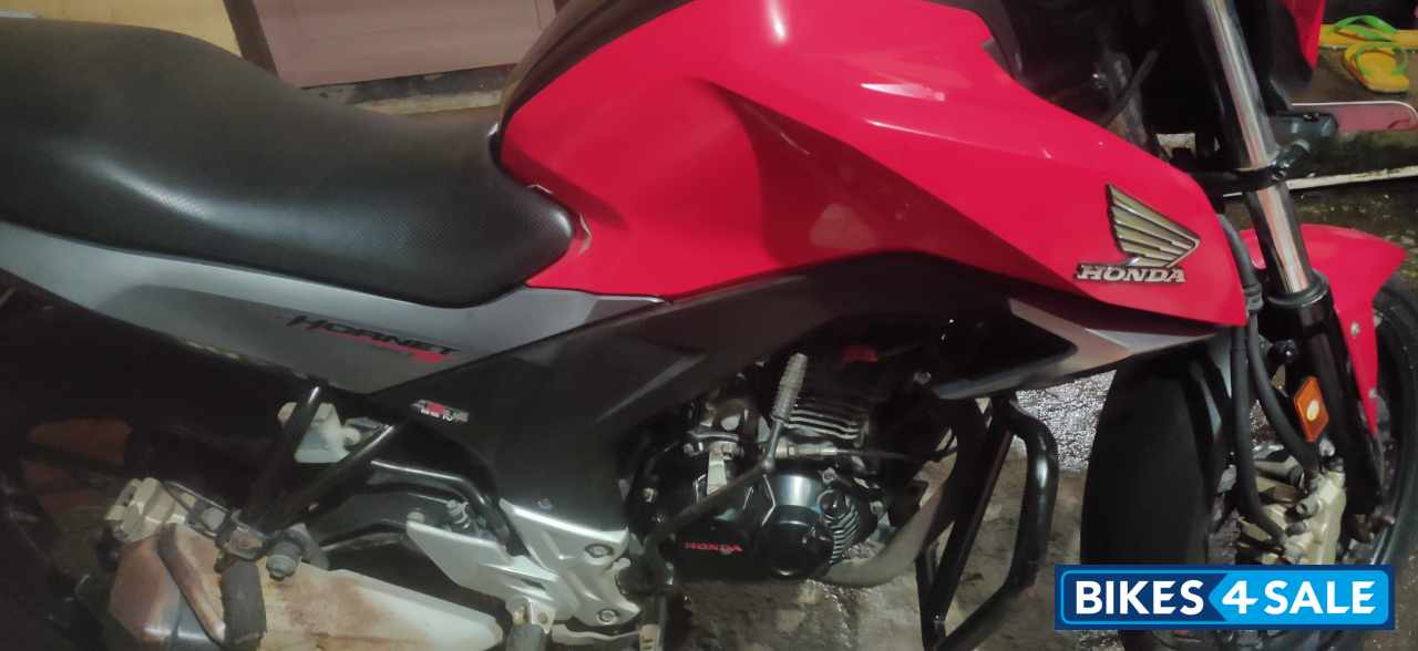 Red Honda CB Hornet 160R
