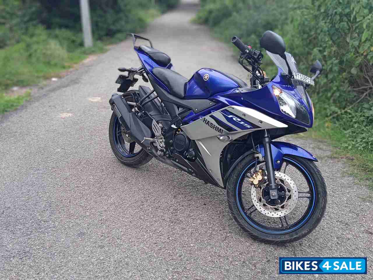 Yamaha YZF R15 V2