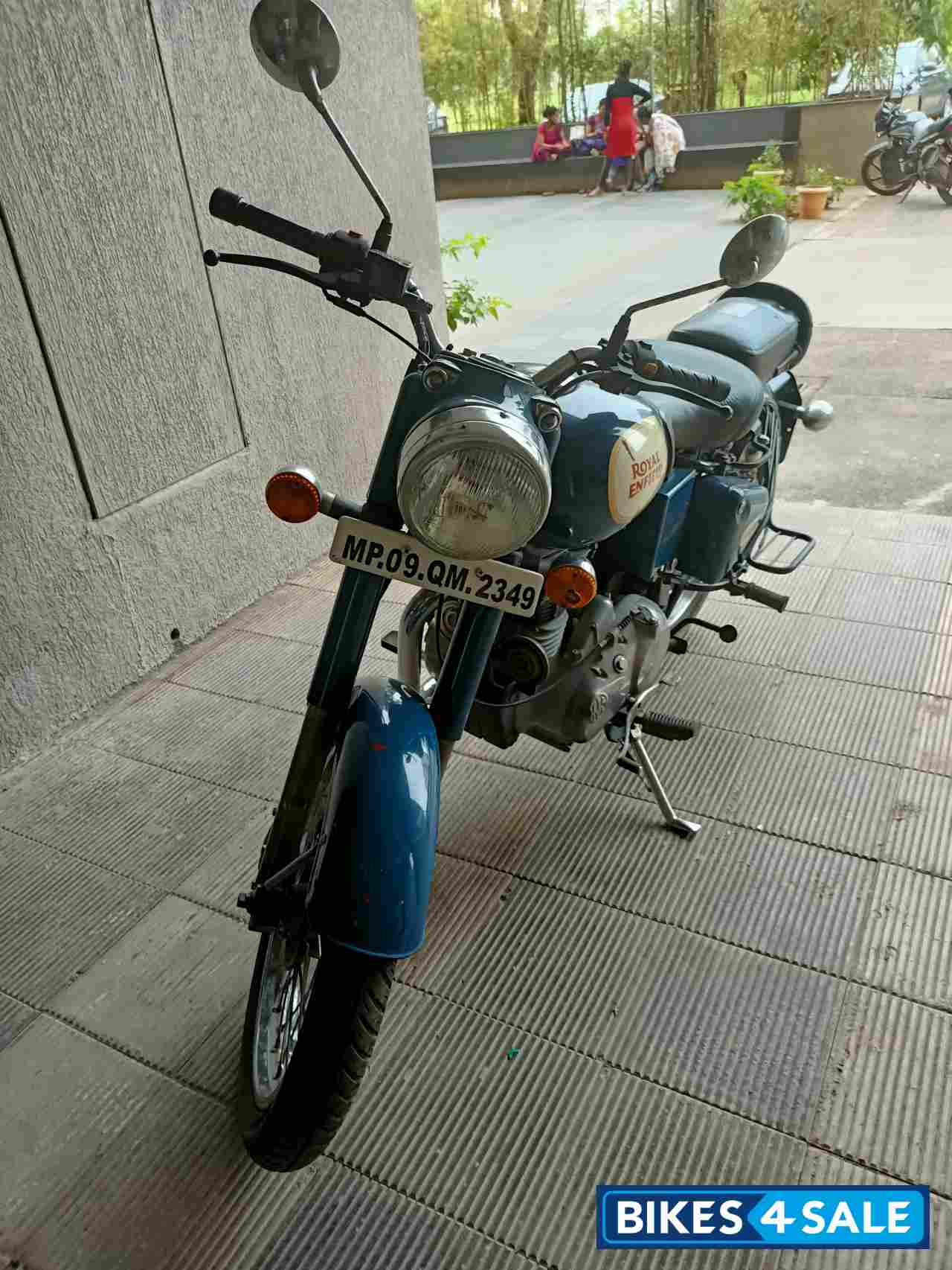 Royal Blue Royal Enfield Bullet 350 Twinspark