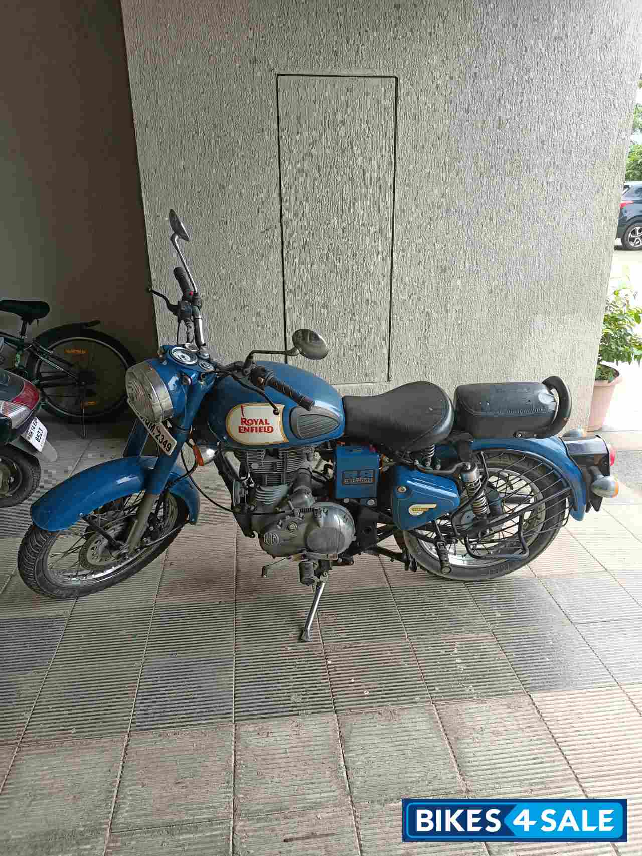 Royal Blue Royal Enfield Bullet 350 Twinspark