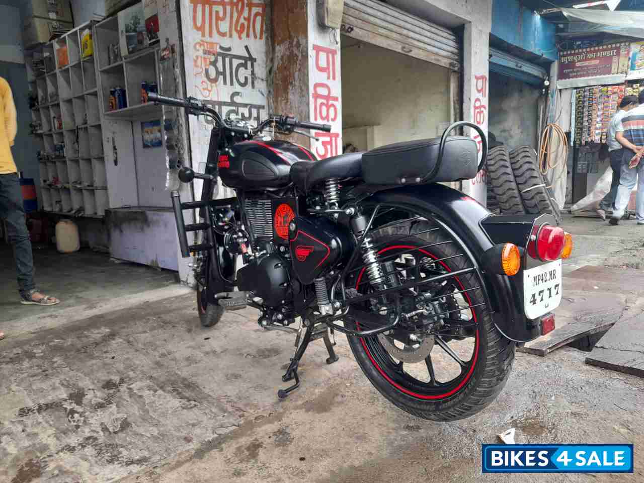 Black Royal Enfield Classic 350 Dual Channel BS6 Black Royal Enfield Classic 350 Dual Channel BS6
