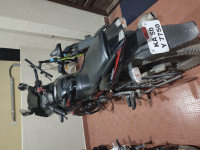 Bajaj Pulsar 220F