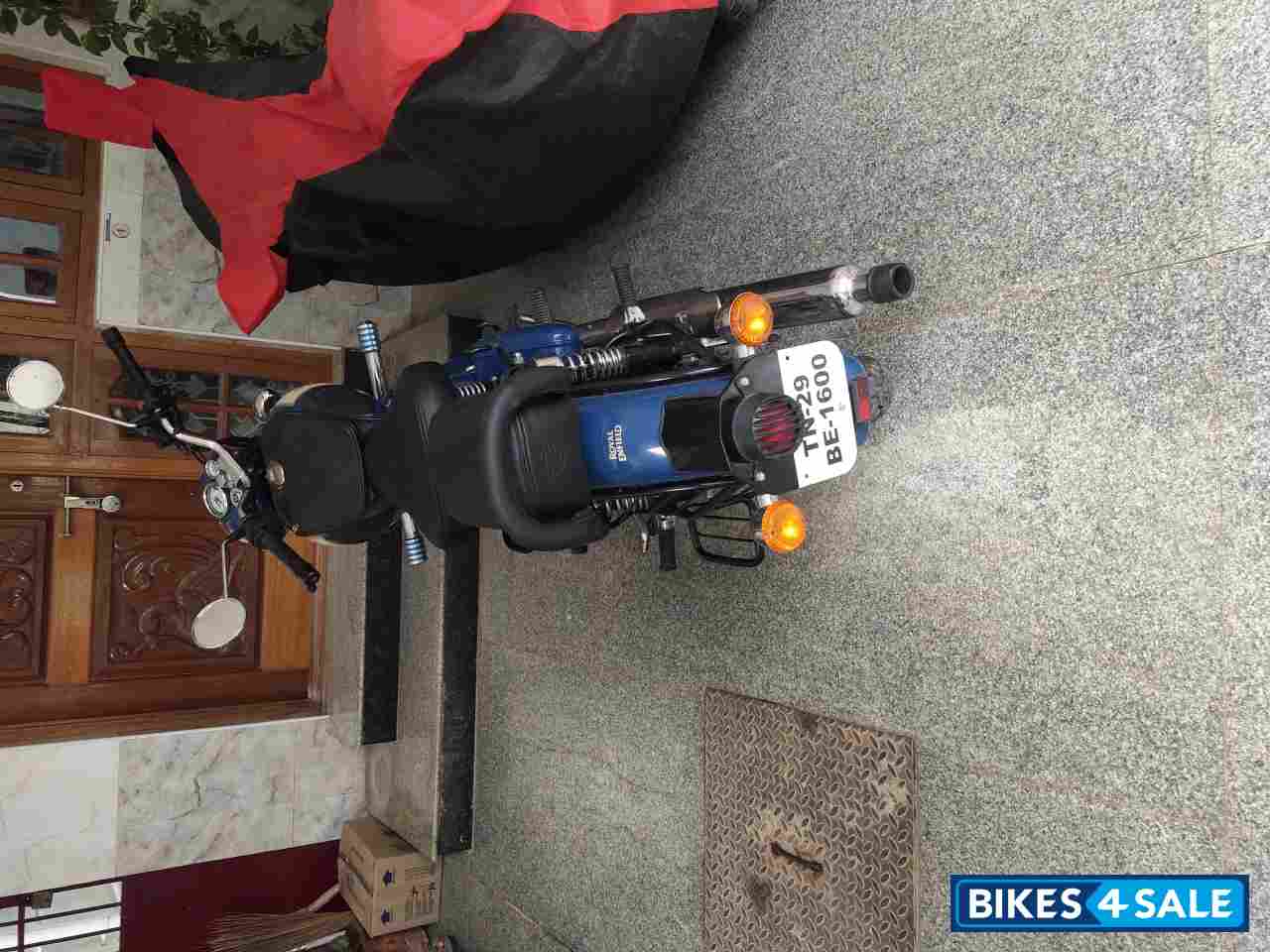 Blue Royal Enfield Classic 350 Blue Royal Enfield Classic 350