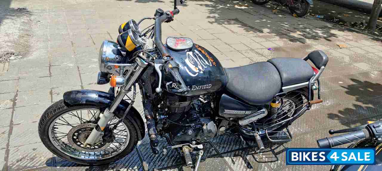 Stone Black Royal Enfield Thunderbird 350 Stone Black Royal Enfield Thunderbird 350