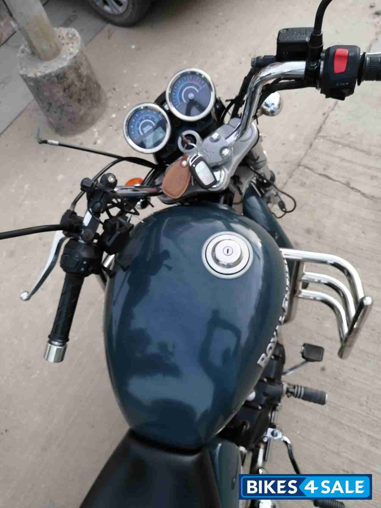 Asphalt Royal Enfield Thunderbird 350