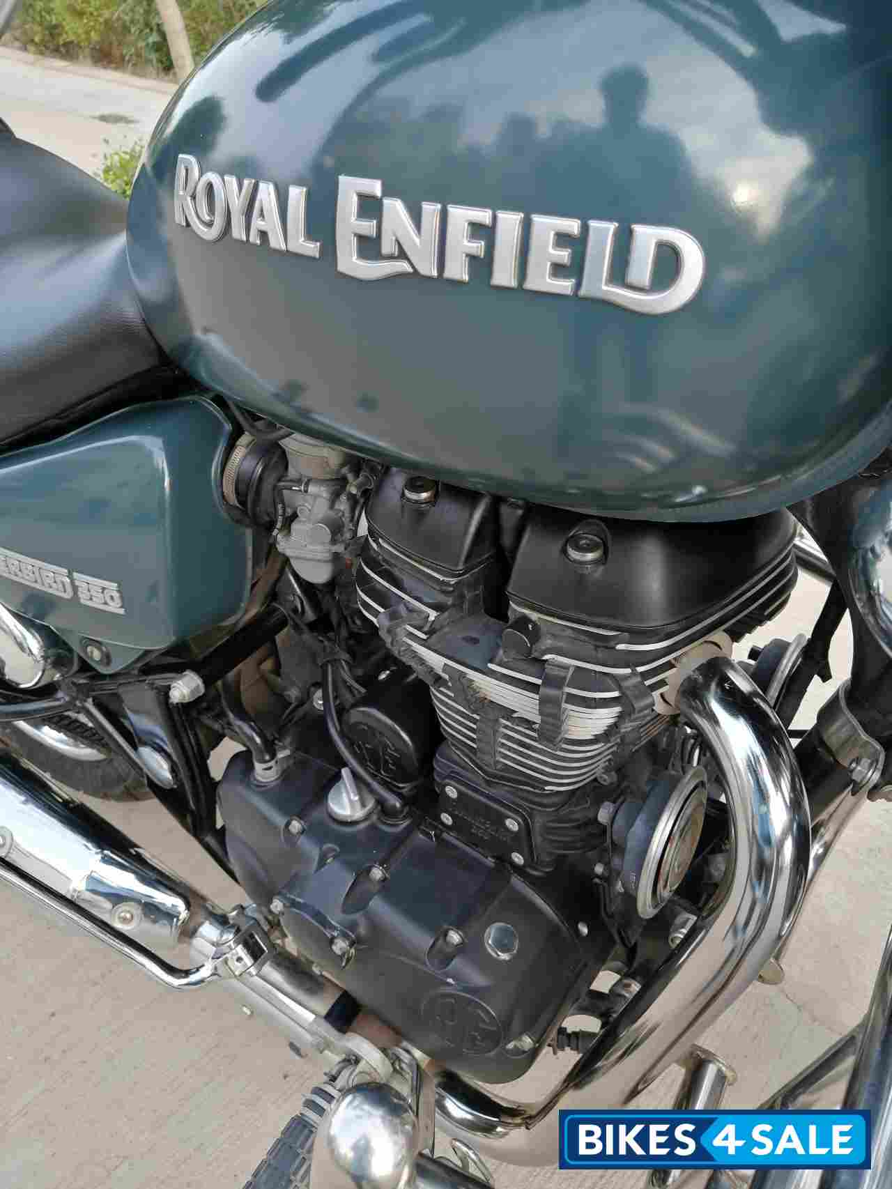 Asphalt Royal Enfield Thunderbird 350