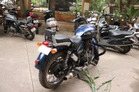 Blue Royal Enfield Thunderbird 350