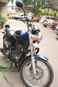 Blue Royal Enfield Thunderbird 350