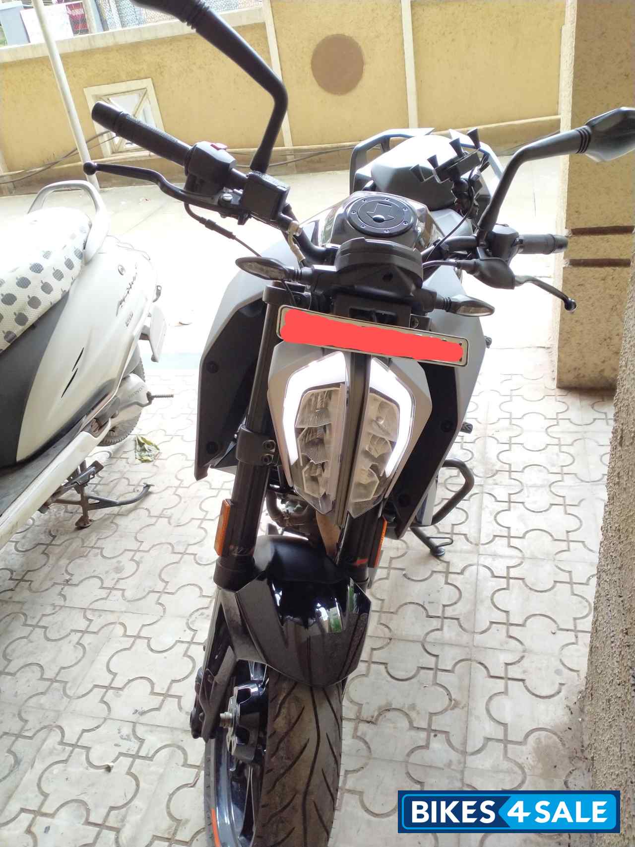 Grey KTM Duke 250 2020