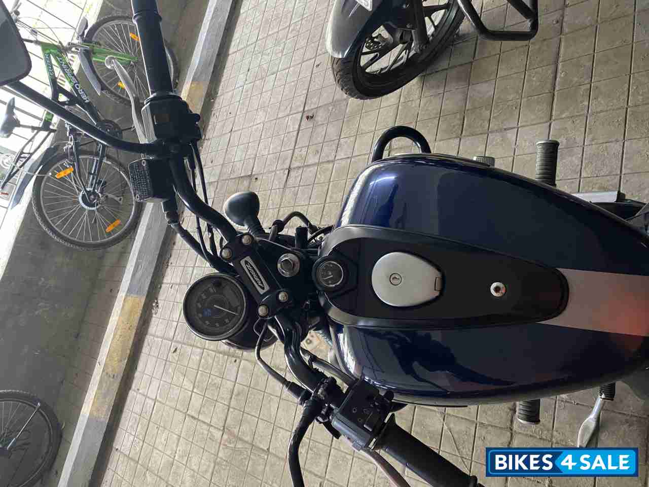 Blue Bajaj Avenger Street 150