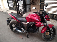 Red Suzuki Gixxer 150