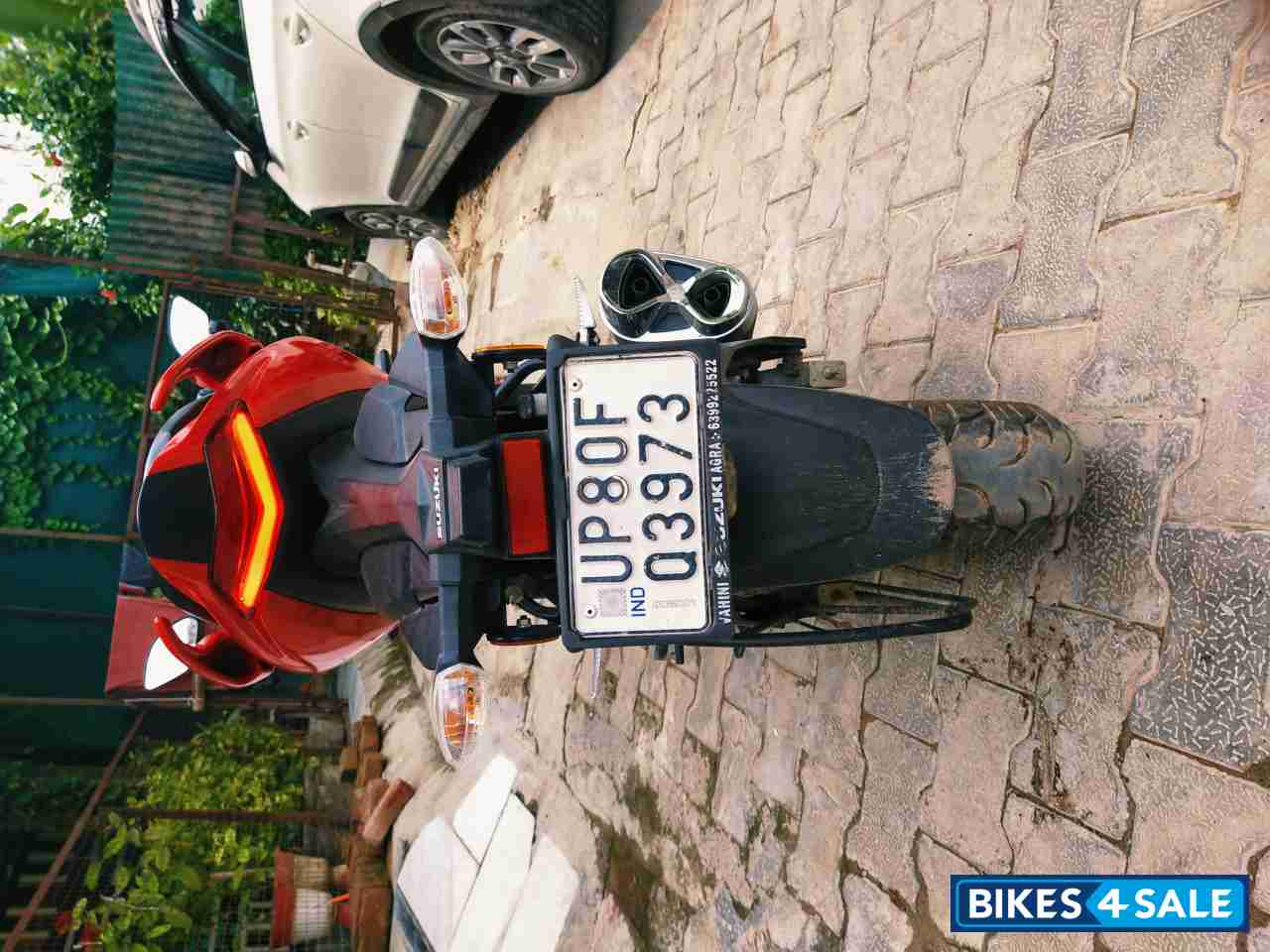 Red Suzuki Gixxer SF