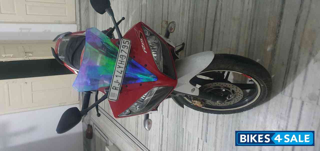 Yamaha YZF R15 S