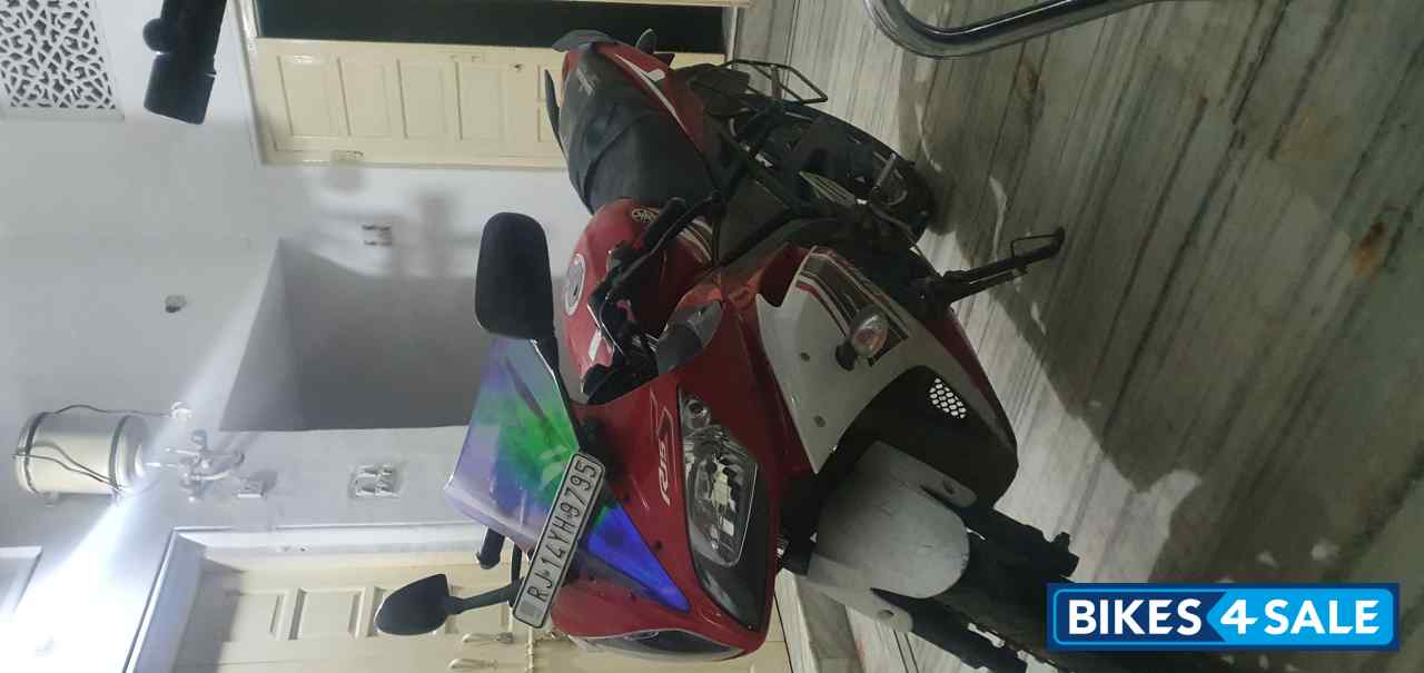 Yamaha YZF R15 S
