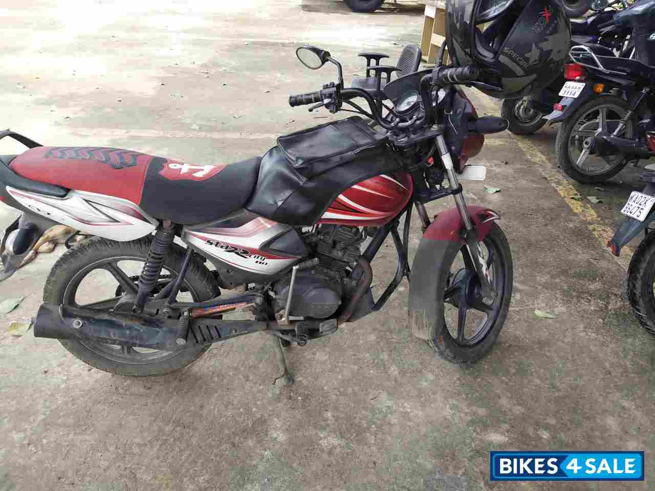 Red White TVS Star City