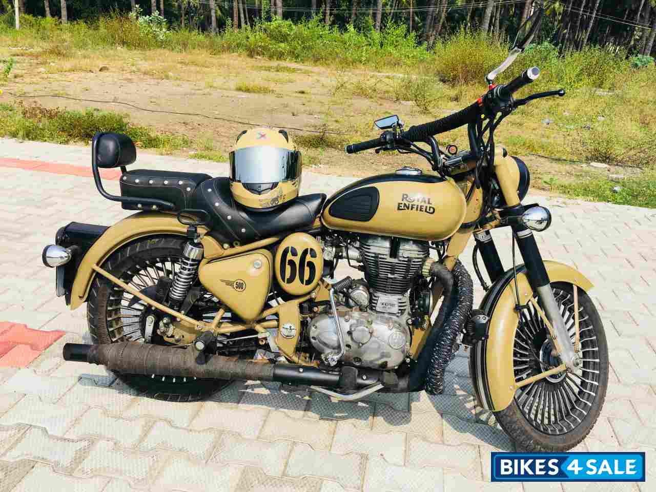 Royal Enfield Classic Desert Storm